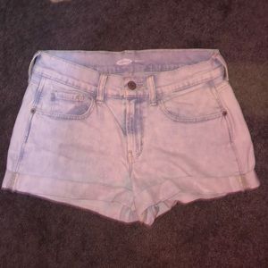 light wash boyfriend style jean shorts